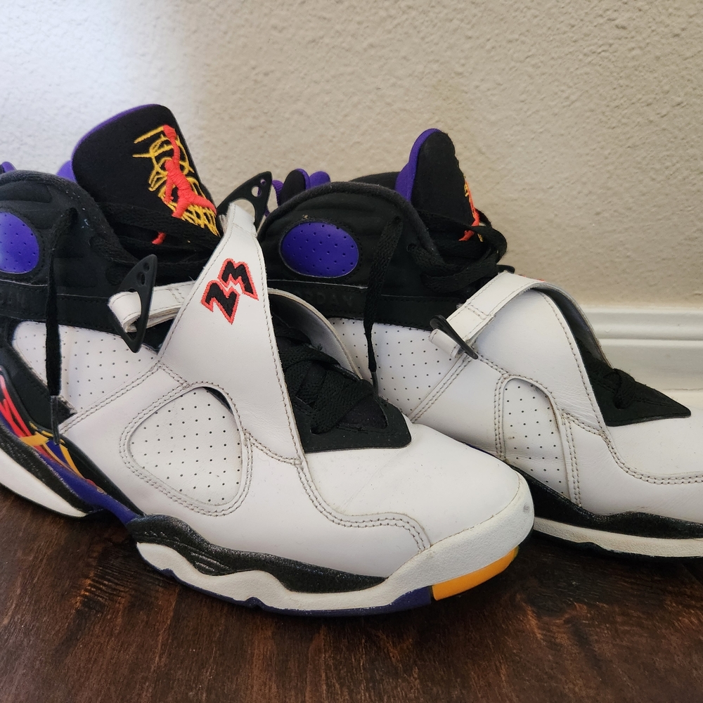 Jordan Retro 8 "3-Peat"